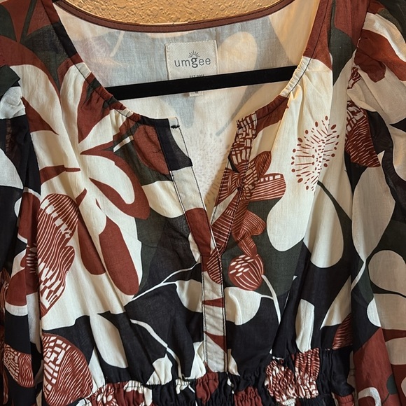 Umgee Floral Print Dress with 3/4 Sleeves/ Size Medium - Picture 4 of 8
